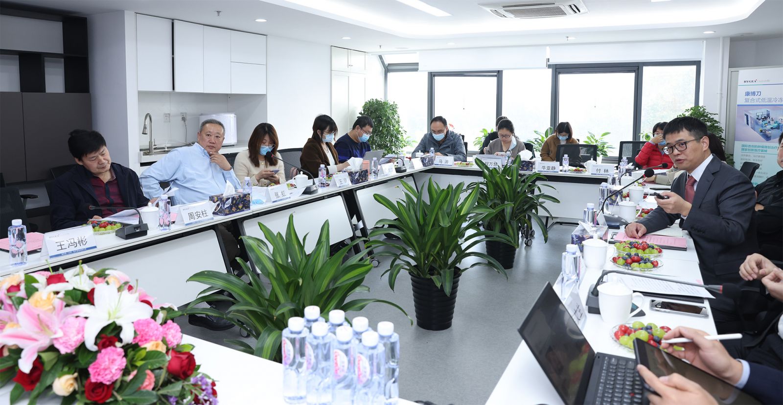 北京市科委、中關村管委會一級巡視員張虹一行蒞臨海杰亞醫(yī)療調(diào)研考察